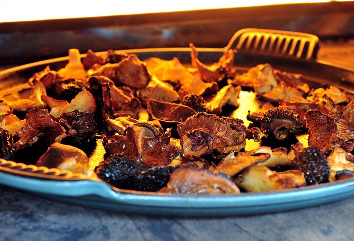 Roasting mushrooms in the outdoor pizza oven