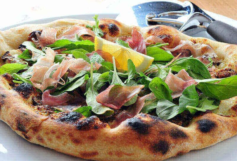 Image of Fennel Cream Pizza with Figs, Prosciutto and Arugula