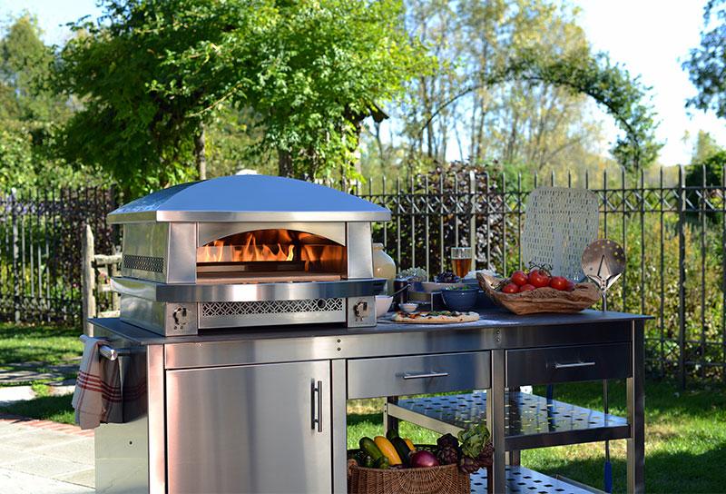 Kalamazoo Outdoor Gourmet Pizza Oven Cranks Up The Heat Press