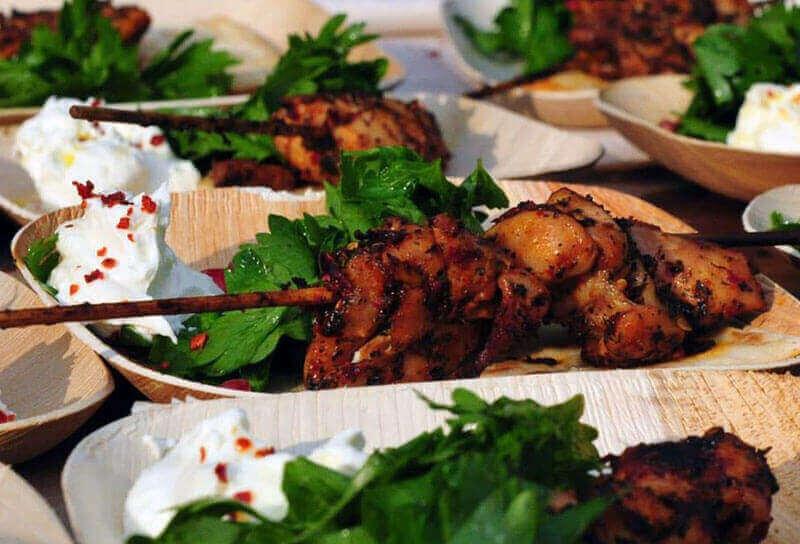 Image of Terbiyeli Küşleme (Mint & Aleppo Pepper Marinated Chicken Kebabs)