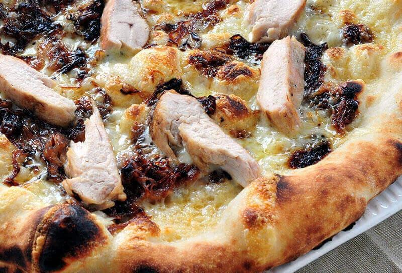 Image of Garlic Chicken Pizza